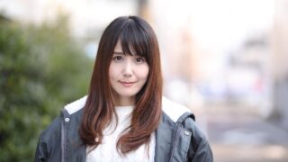 近所の人妻がエロすぎて